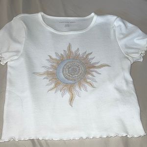 American Eagle: crop top            Size: medium